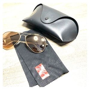 🌟 Ray-Ban Aviators 🌟